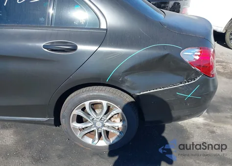 2015 Mercedes-Benz C 300 from USA, damaged, VIN 55SWF4JB0FU053998